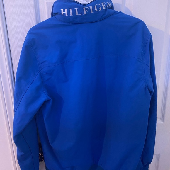 Tommy Hilfiger windbreaker/jacket - Picture 2 of 2